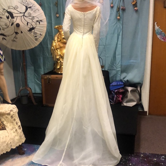 VINTAGE BRIDAL ORIGINALS SLIM DRESS NON DETACHABLE TRAIN ZIPPER BACK BUTTONS 4 - Picture 14 of 17